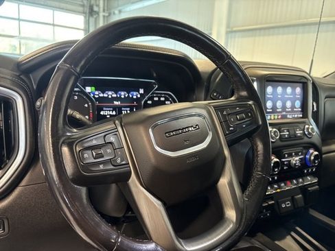 Used 2022 GMC Sierra 3500 Denali image 14