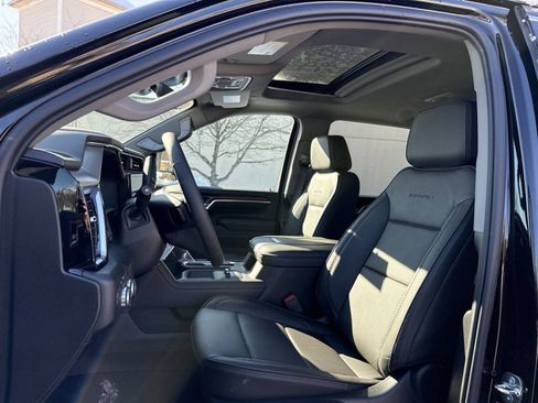 New 2026 GMC Sierra 3500 Denali w/ Denali Reserve Package image 10