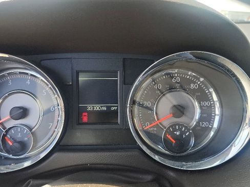 Used 2012 Chrysler Town & Country Touring w/ Entertainment Group #1 image 20