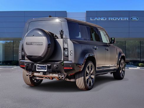 New 2026 Land Rover Defender 110 V8 image 4