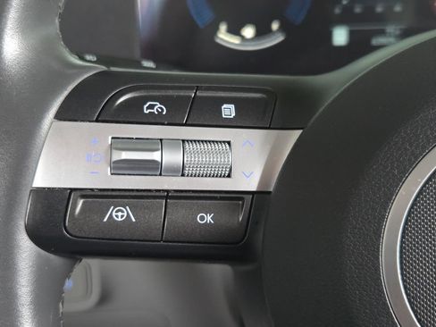 Used 2024 Hyundai Kona SEL FWD image 6