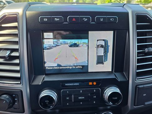 Used 2020 Ford F350 Platinum AWD/4WD image 15