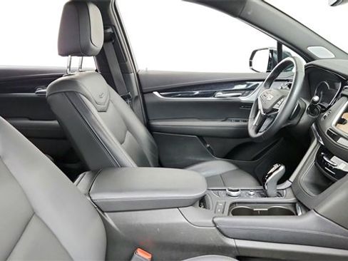 Certified 2023 Cadillac XT5 Premium Luxury image 24
