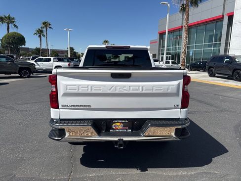 Used 2021 Chevrolet Silverado 1500 LT AWD/4WD image 6