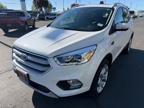 Used 2019 Ford Escape Titanium AWD/4WD image 7