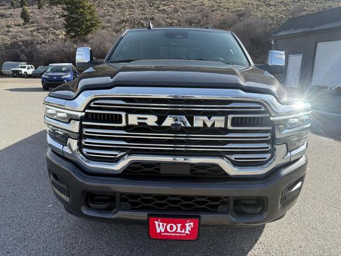 Used 2025 RAM 2500 Laramie AWD/4WD image 8
