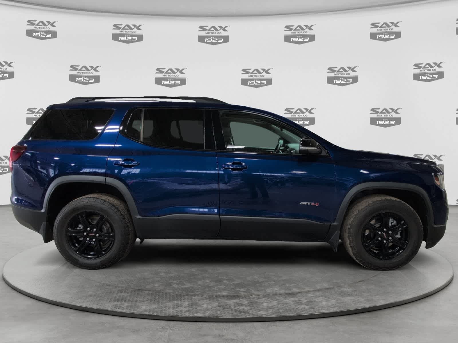 Used 2023 GMC Acadia AT4 w/ Technology Package AWD/4WD image 6