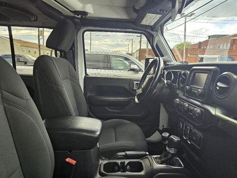 Used 2020 Jeep Gladiator Sport w/ Quick Order Package 24S AWD/4WD image 8