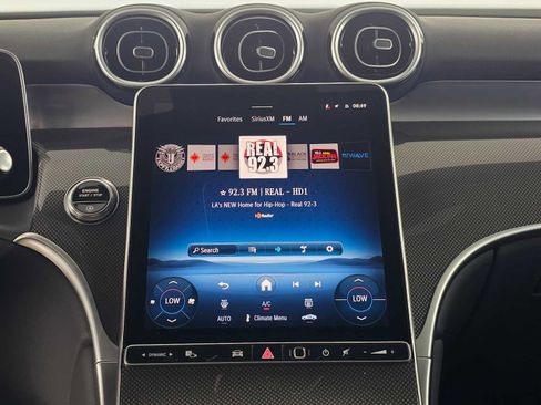 Used 2026 Mercedes-Benz GLC 300 image 25