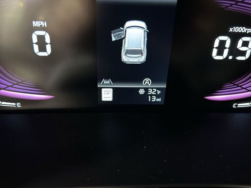 New 2025 Kia Soul LX image 14