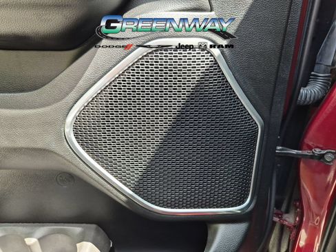 Used 2022 RAM 1500 Laramie AWD/4WD image 14