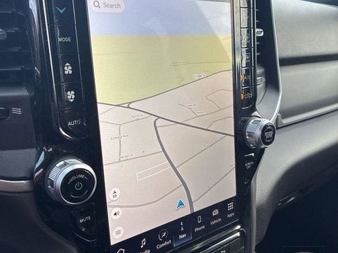 Used 2022 RAM 2500 Big Horn w/ Level C Equiment Group image 15