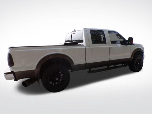 Used 2016 Ford F250 Lariat w/ Lariat Ultimate Package AWD/4WD image 8