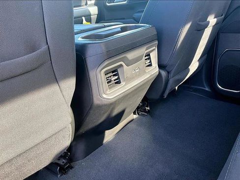 Used 2025 Chevrolet Silverado 1500 LT RWD image 25