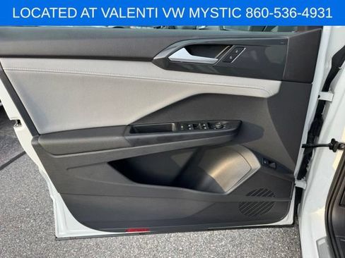 Certified 2023 Volkswagen Taos SEL AWD/4WD image 40