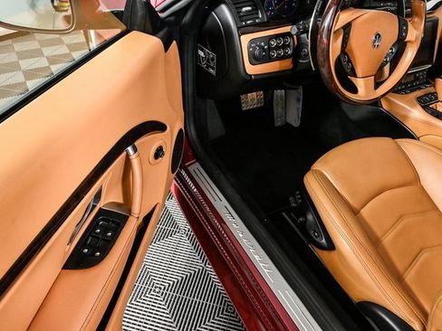 Used 2018 Maserati GranTurismo Sport image 9