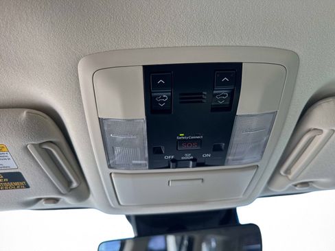 Certified 2020 Lexus GX 460 Premium w/ Premium Package image 27