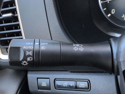 Used 2022 Nissan Frontier SV w/ SV Premium Package image 29