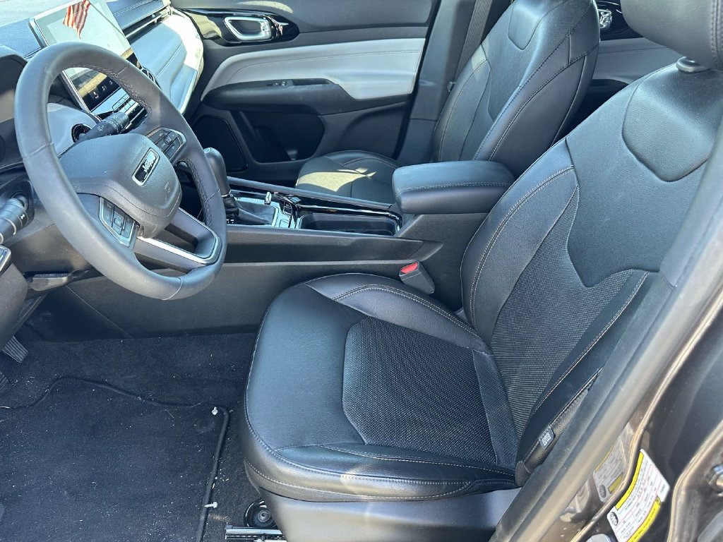 Used 2023 Jeep Compass Limited AWD/4WD image 18