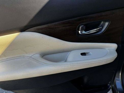 Used 2022 Nissan Murano Platinum w/ Cargo Package FWD image 35