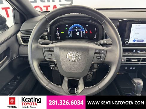Certified 2025 Toyota Camry SE FWD image 30