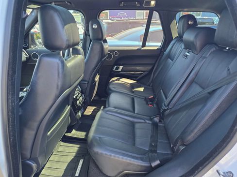Used 2017 Land Rover Range Rover HSE AWD/4WD image 16