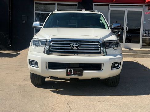 Used 2018 Toyota Sequoia Platinum AWD/4WD image 6