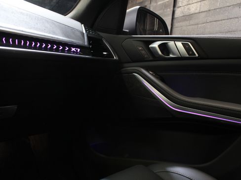 Used 2024 BMW X7 xDrive40i w/ Climate Comfort Package image 82