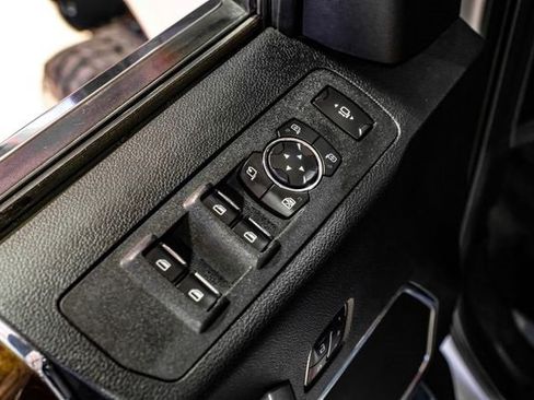 Used 2017 Ford F250 Platinum w/ Platinum Ultimate Package image 44