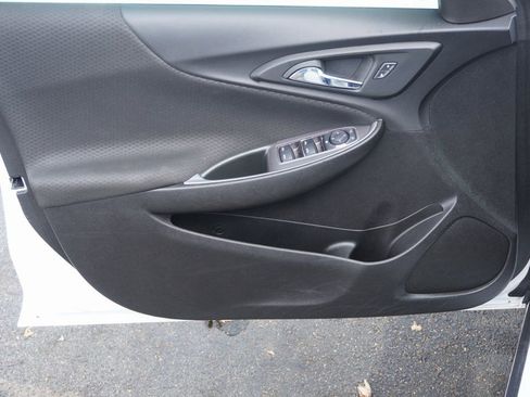 Used 2024 Chevrolet Malibu LT image 8