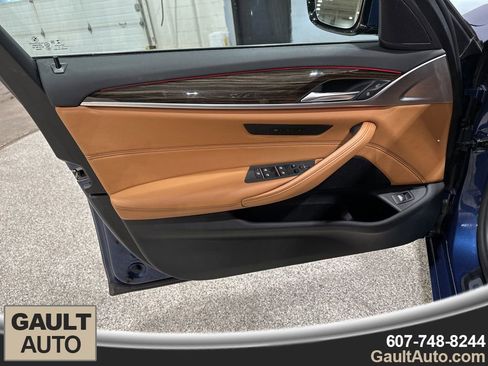 Used 2021 BMW 540i xDrive w/ Convenience Package image 14