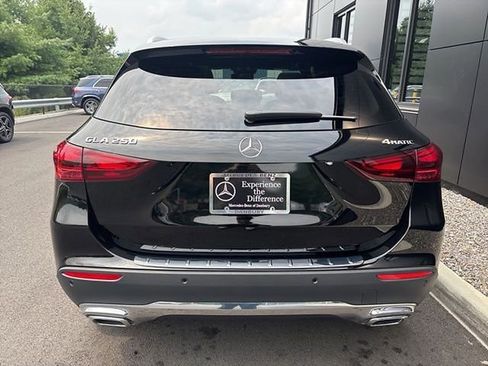 New 2025 Mercedes-Benz GLA 250 4MATIC image 5