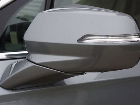 New 2025 Cadillac XT5 Luxury image 19