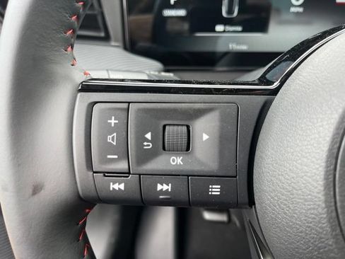 New 2026 Nissan Kicks SR AWD/4WD image 16