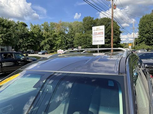 Used 2017 Nissan Pathfinder SV w/ Trailer Tow Package AWD/4WD image 9