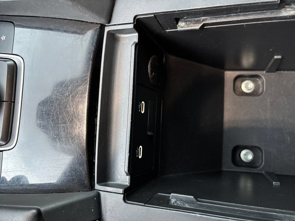 Used 2024 MAZDA MAZDA3 s FWD image 27