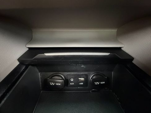 Used 2018 Hyundai Elantra Value Edition FWD image 29