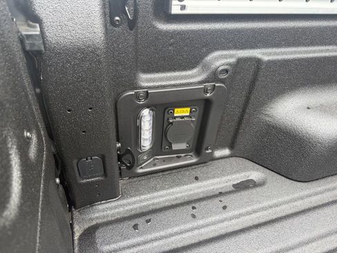 New 2026 Ford Maverick Lariat image 36