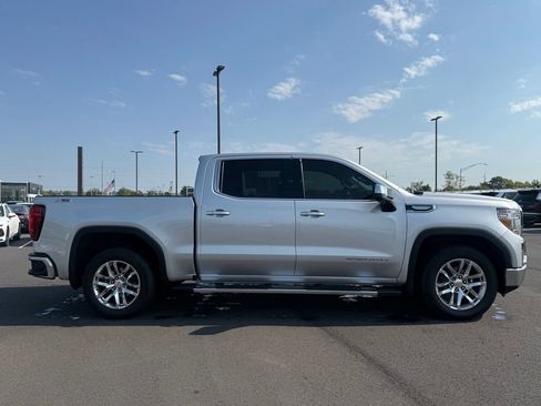 Used 2019 GMC Sierra 1500 SLT AWD/4WD image 4
