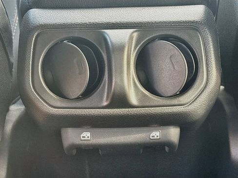 Certified 2023 Jeep Wrangler Unlimited AWD/4WD image 25
