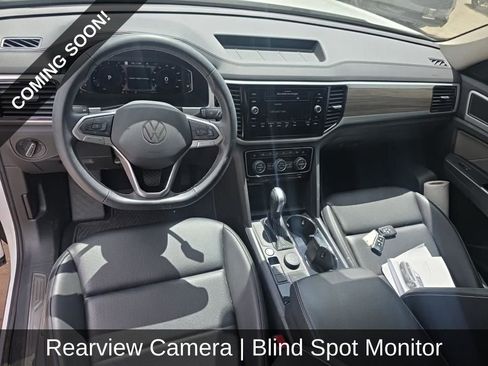 Used 2023 Volkswagen Atlas SEL AWD/4WD image 4