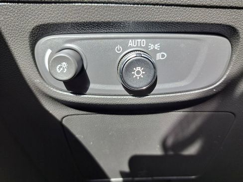 Used 2024 Buick Encore GX Preferred image 16