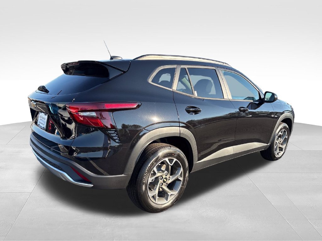 New 2026 Chevrolet Trax LT FWD image 5