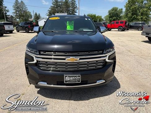 Used 2023 Chevrolet Suburban Premier AWD/4WD image 9