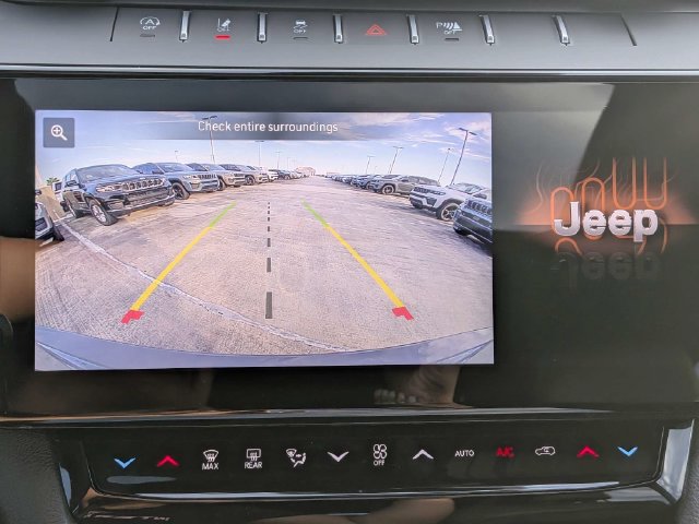 New 2027 Jeep Grand Cherokee Limited w/ Limited Altitude Package AWD/4WD image 24