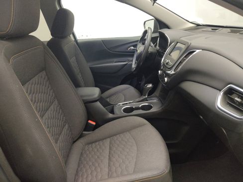 Used 2021 Chevrolet Equinox LT w/ Driver Convenience Package FWD image 21