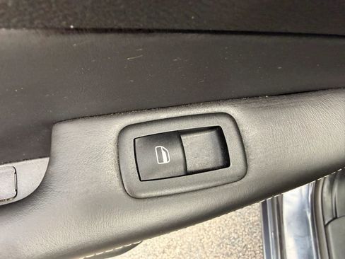 Used 2014 Jeep Grand Cherokee Overland AWD/4WD image 17