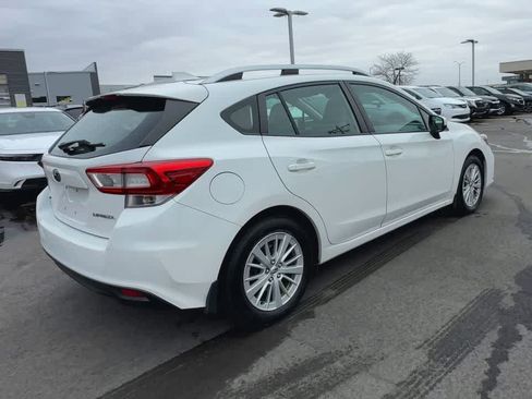 Used 2018 Subaru Impreza 2.0i Premium image 8