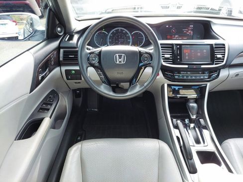 Used 2016 Honda Accord EX-L image 10