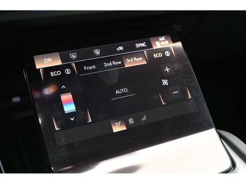 New 2026 Cadillac Vistiq Platinum image 35